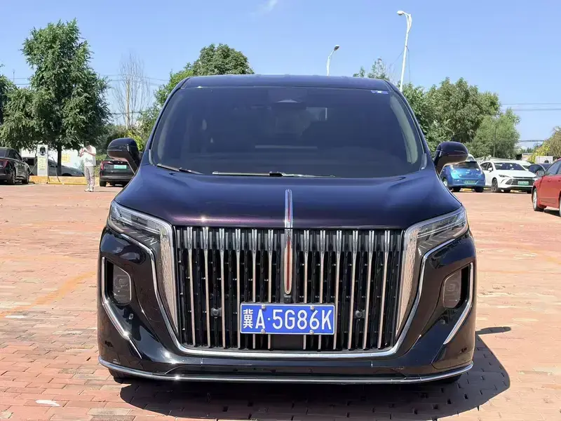 2022 Hongqi HQ9 с пробегом 60 000 км