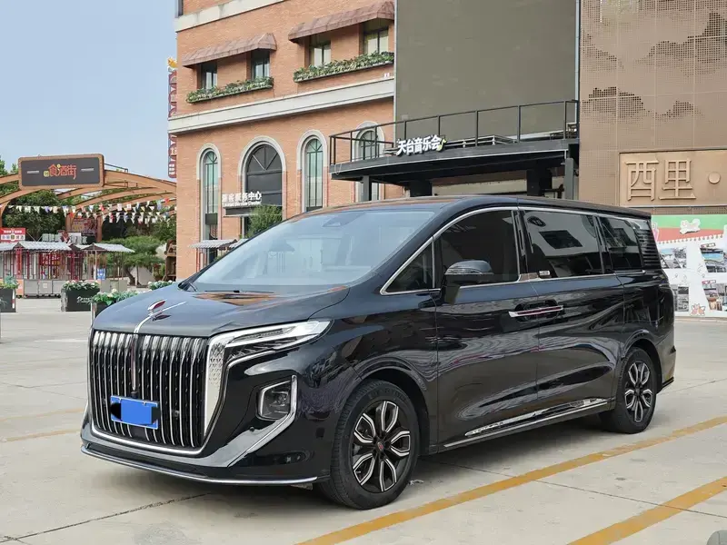 2022 Hongqi HQ9 с пробегом 58 000 км