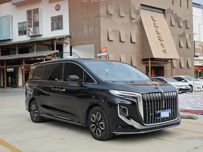 2022 Hongqi HQ9 с пробегом 58 000 км