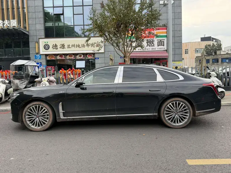 2020 Hongqi H9 с пробегом 56 000 км