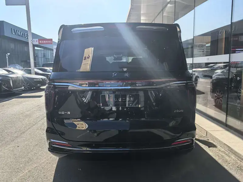 2022 Hongqi HQ9 с пробегом 126 000 км