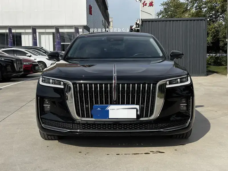 2020 Hongqi H9 с пробегом 128 000 км