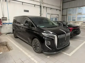 2024 Hongqi HQ9 с пробегом 29 000 км