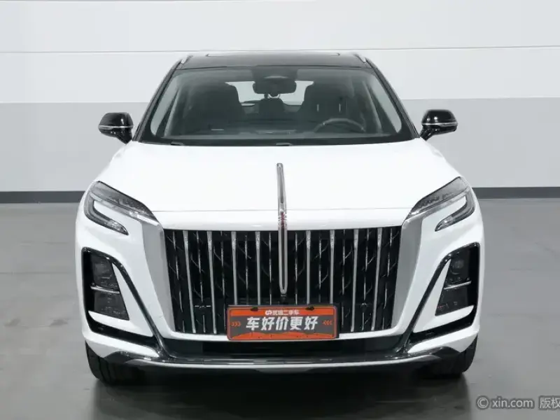 2023 Hongqi HS3 с пробегом 48 900 км