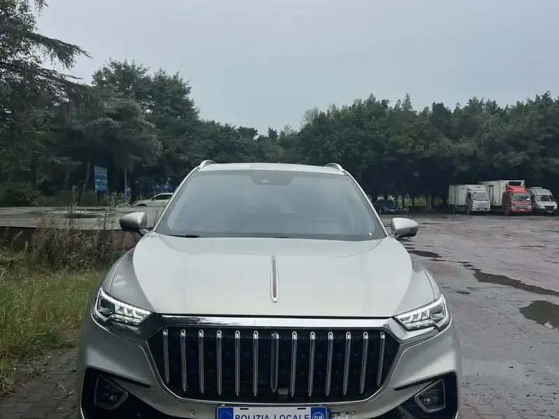 2022 Hongqi HS5 с пробегом 28 600 км