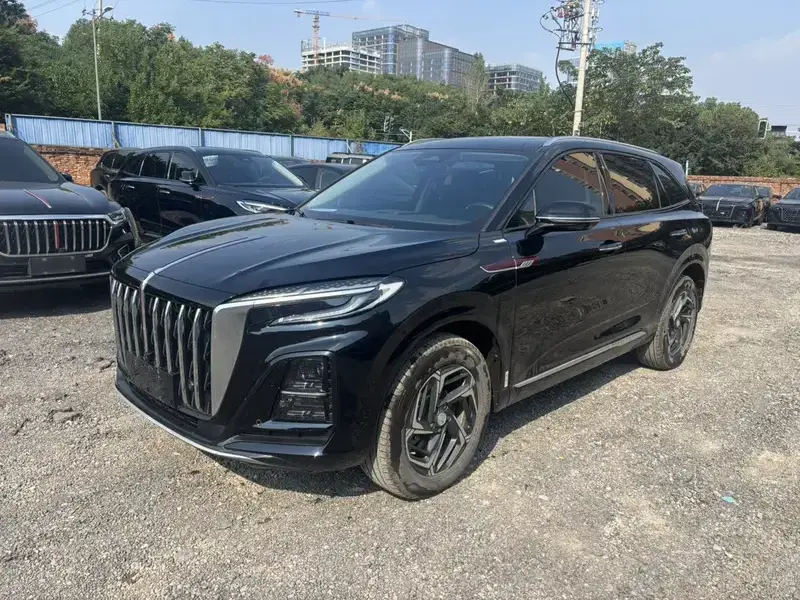 2024 Hongqi HS3 с пробегом 8 300 км
