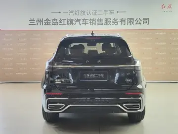 2025 Hongqi HS5 с пробегом 17 100 км