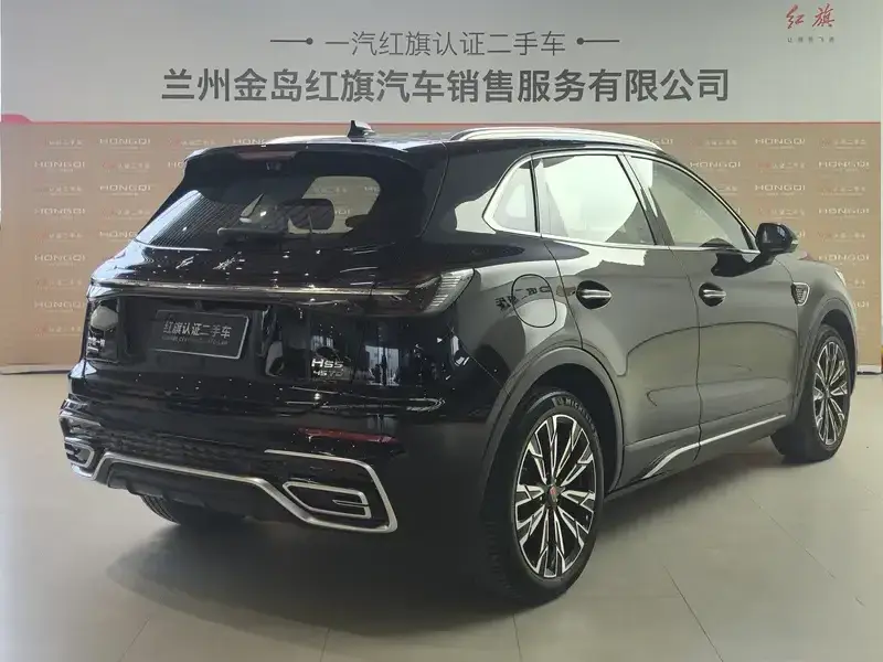 2025 Hongqi HS5 с пробегом 17 100 км