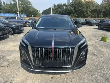 2024 Hongqi HS3 с пробегом 8 300 км