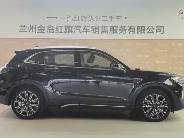 2025 Hongqi HS5 с пробегом 17 100 км