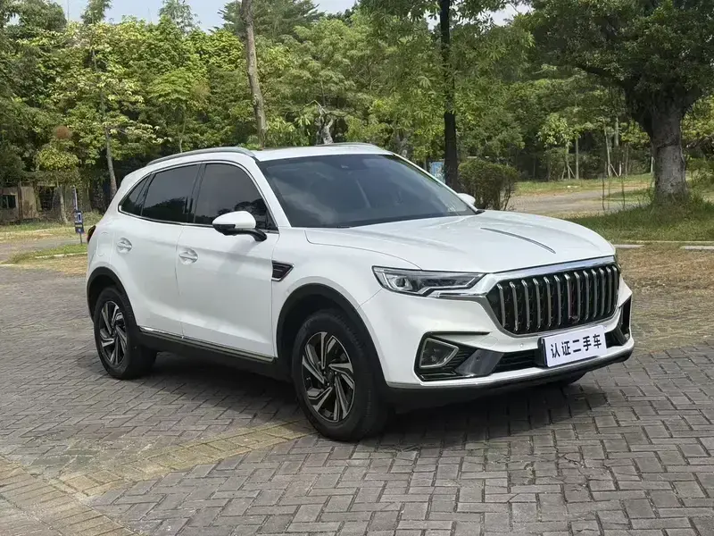 2022 Hongqi HS5 с пробегом 40 000 км
