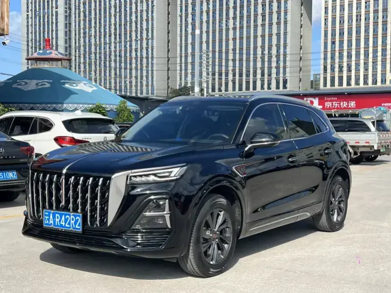 2023 Hongqi HS5 с пробегом 30 000 км