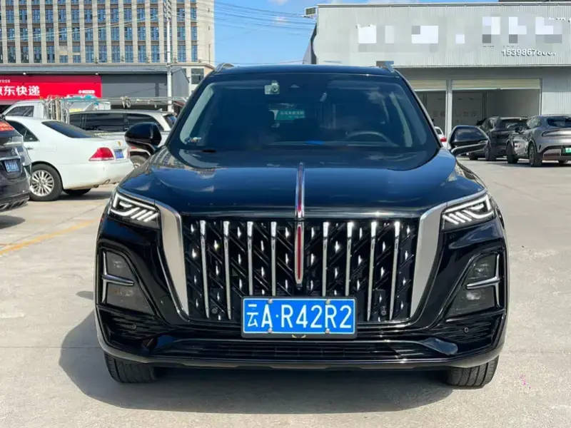 2023 Hongqi HS5 с пробегом 30 000 км
