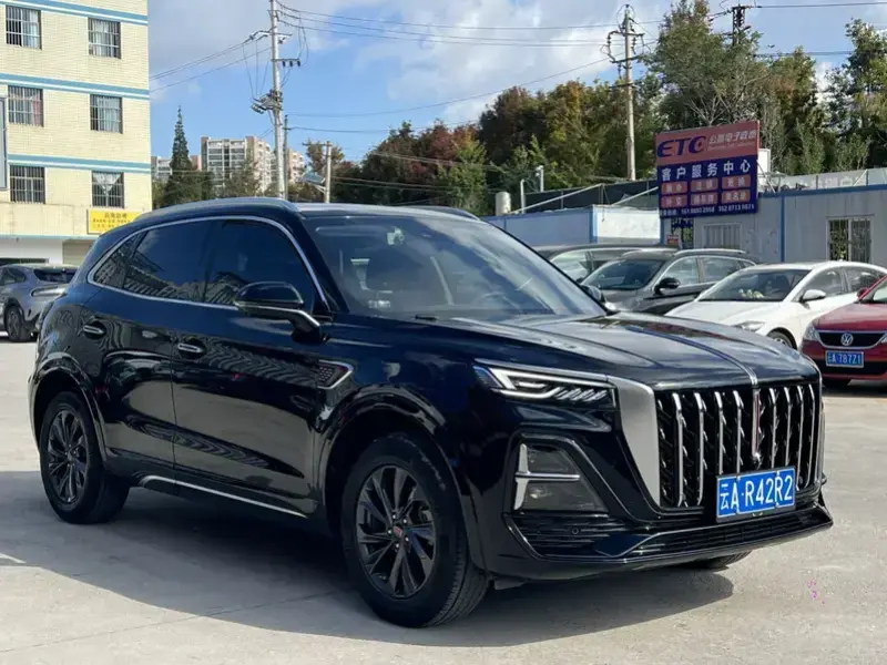 2023 Hongqi HS5 с пробегом 30 000 км