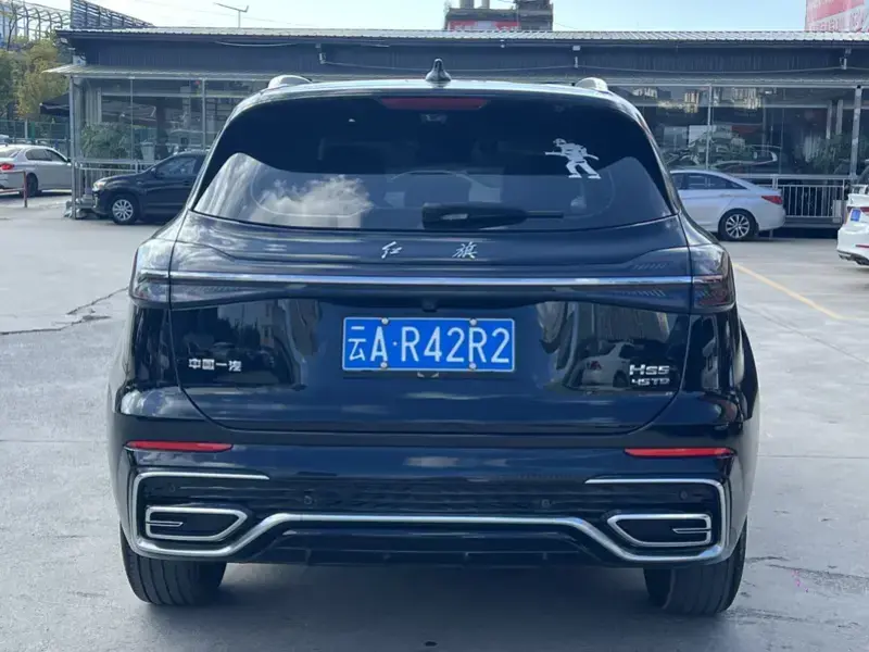 2023 Hongqi HS5 с пробегом 30 000 км