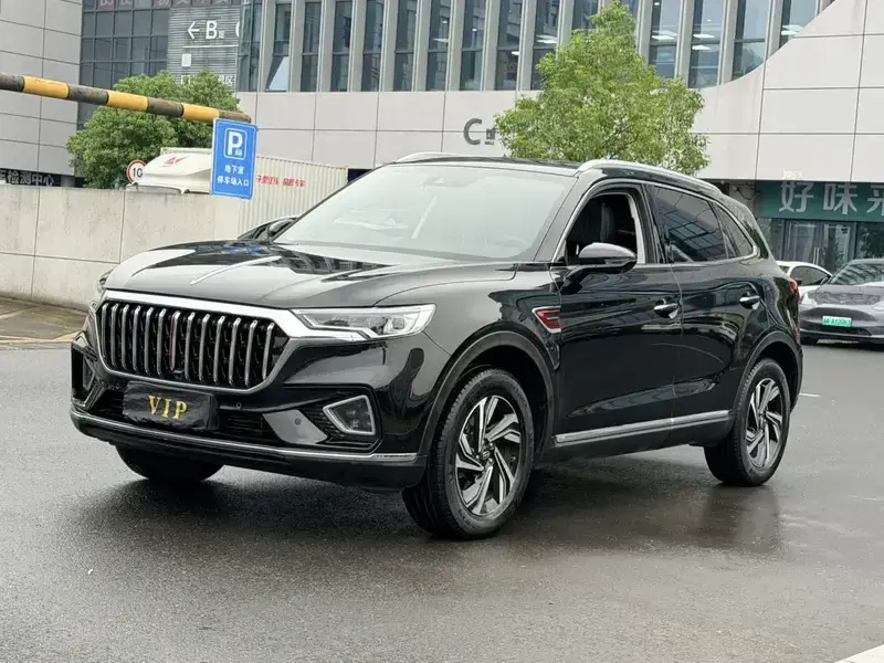 2022 Hongqi HS5 с пробегом 27 000 км