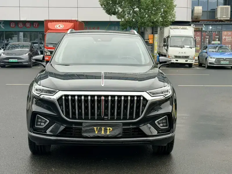 2022 Hongqi HS5 с пробегом 27 000 км
