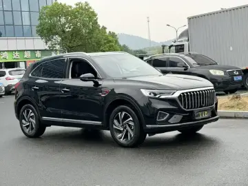2022 Hongqi HS5 с пробегом 27 000 км