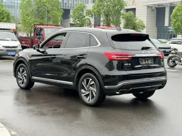 2022 Hongqi HS5 с пробегом 27 000 км