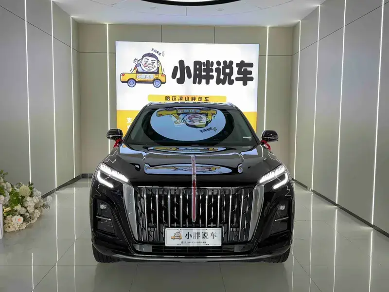 2023 Hongqi HS3 с пробегом 15 000 км