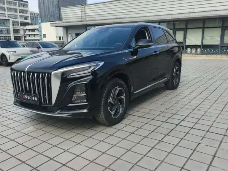 2023 Hongqi HS3 с пробегом 11 000 км