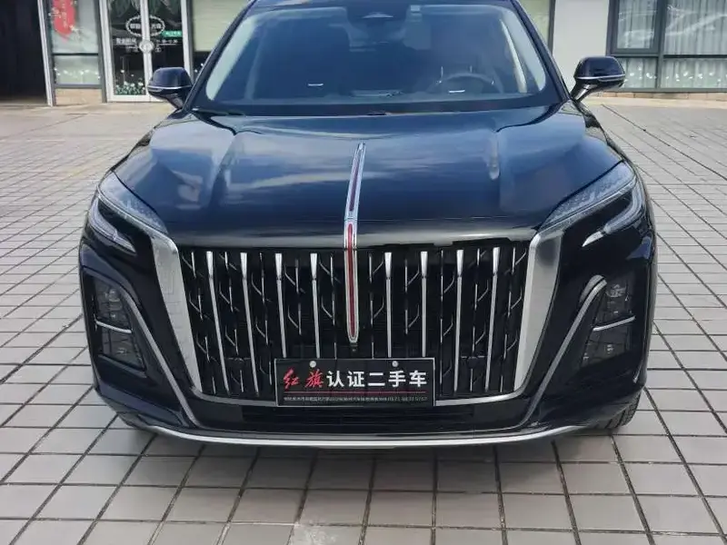 2023 Hongqi HS3 с пробегом 11 000 км