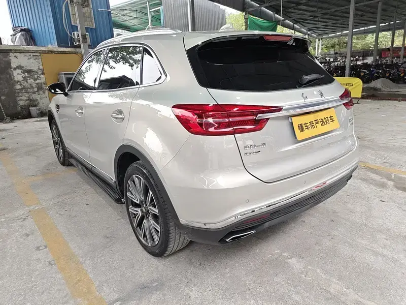 2022 Hongqi HS5 с пробегом 134 700 км