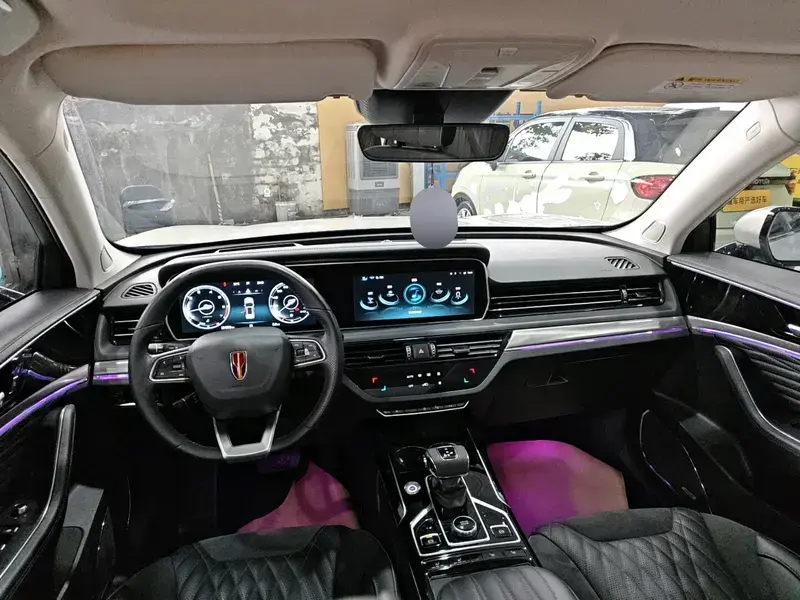 2022 Hongqi HS5 с пробегом 134 700 км