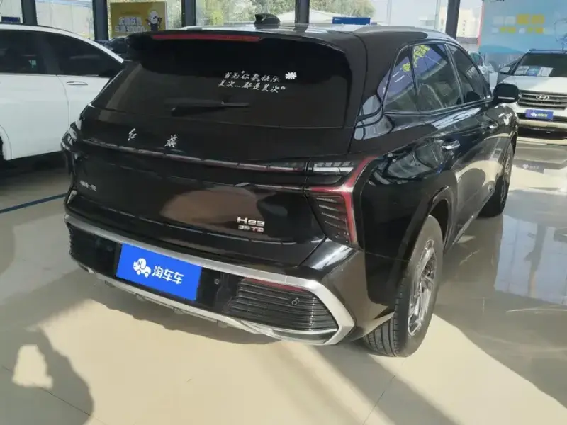 2024 Hongqi HS3 с пробегом 45 000 км