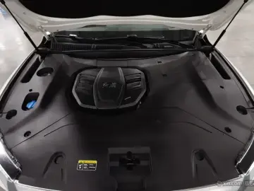 2019 Hongqi HS5 с пробегом 81 000 км