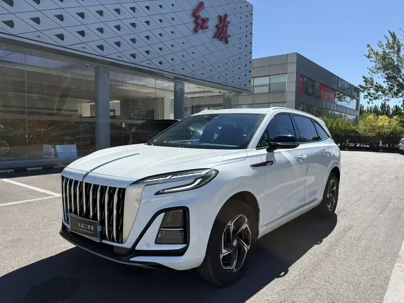 2024 Hongqi HS3 с пробегом 36 000 км
