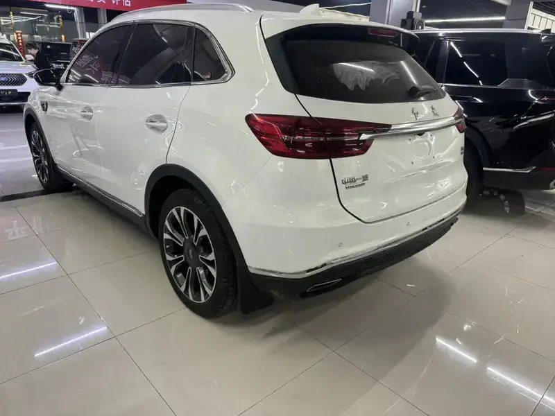 2019 Hongqi HS5 с пробегом 70 000 км