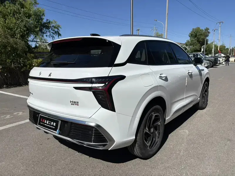 2024 Hongqi HS3 с пробегом 36 000 км
