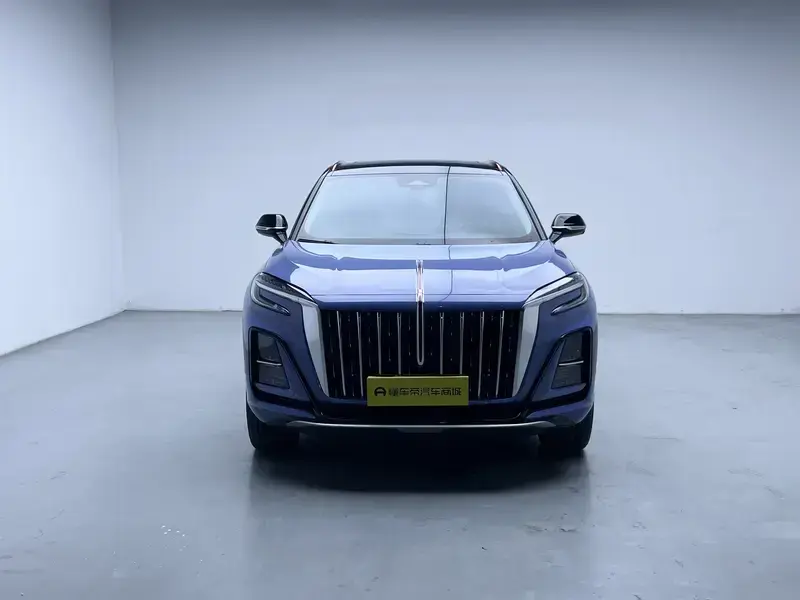 2023 Hongqi HS3 с пробегом 26 400 км