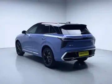 2023 Hongqi HS3 с пробегом 26 400 км
