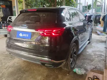 2022 Hongqi HS5 с пробегом 59 000 км