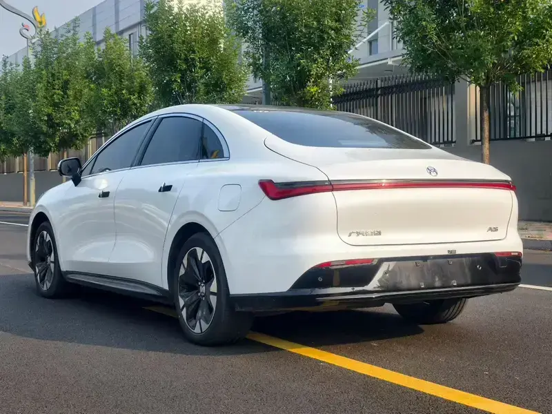 2022 Hycan A06 с пробегом 9 000 км