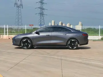 2022 Hycan A06 с пробегом 43 000 км