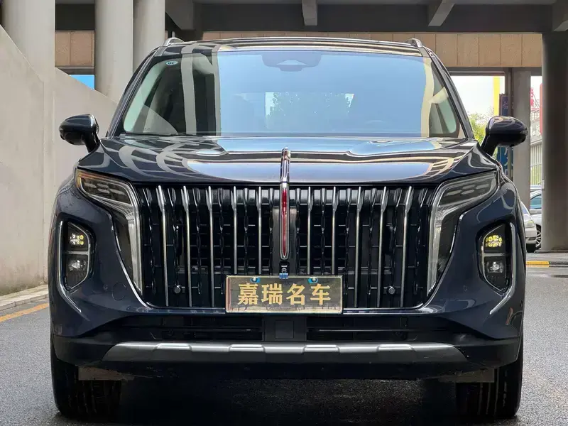 2023 Hongqi HS7 с пробегом 21 000 км