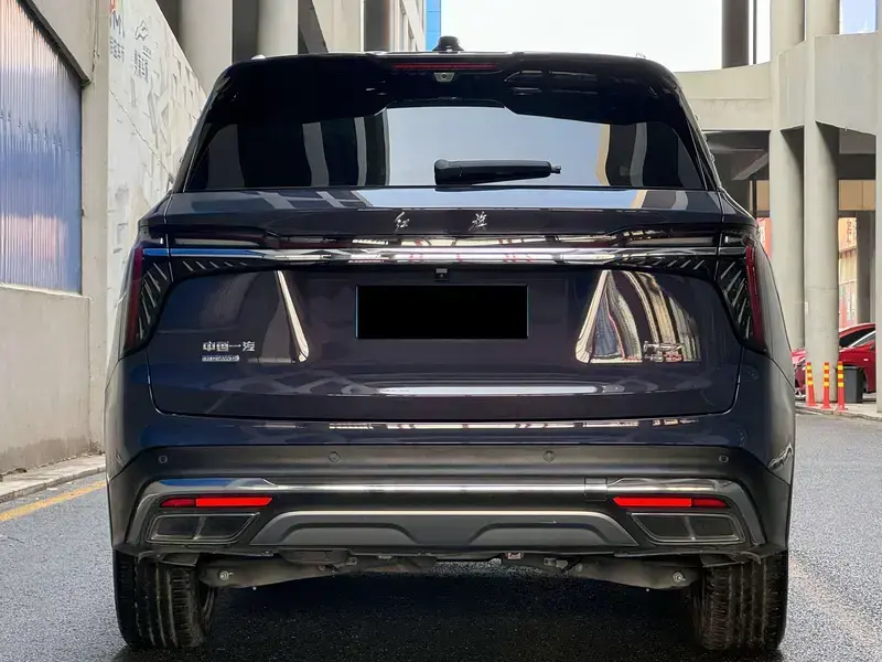 2023 Hongqi HS7 с пробегом 21 000 км