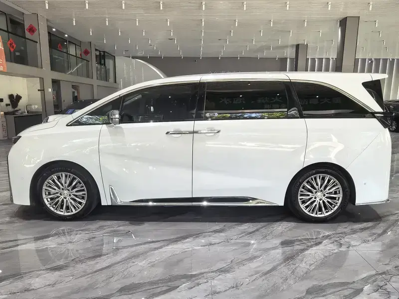 2023 Hycan V09 с пробегом 27 400 км