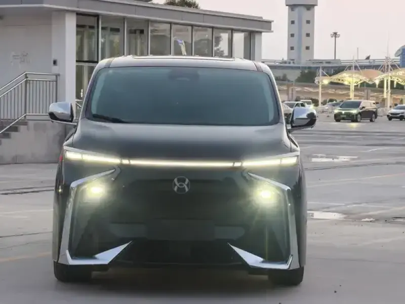 2023 Hycan V09 с пробегом 40 000 км