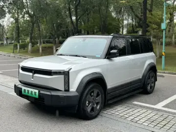 iCar 03