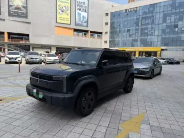 iCar 03