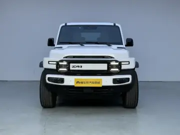 2025 iCar V23 с пробегом 17 500 км
