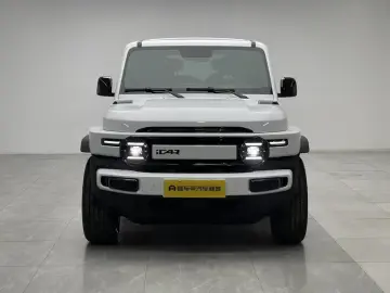 2025 iCar V23 с пробегом 10 800 км