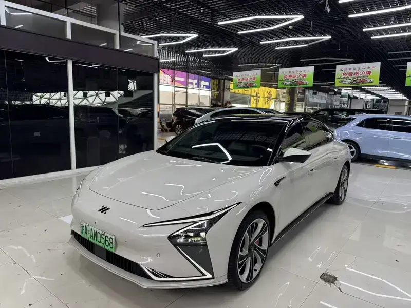 2022 IM Motors (Zhiji) L7 с пробегом 100 000 км