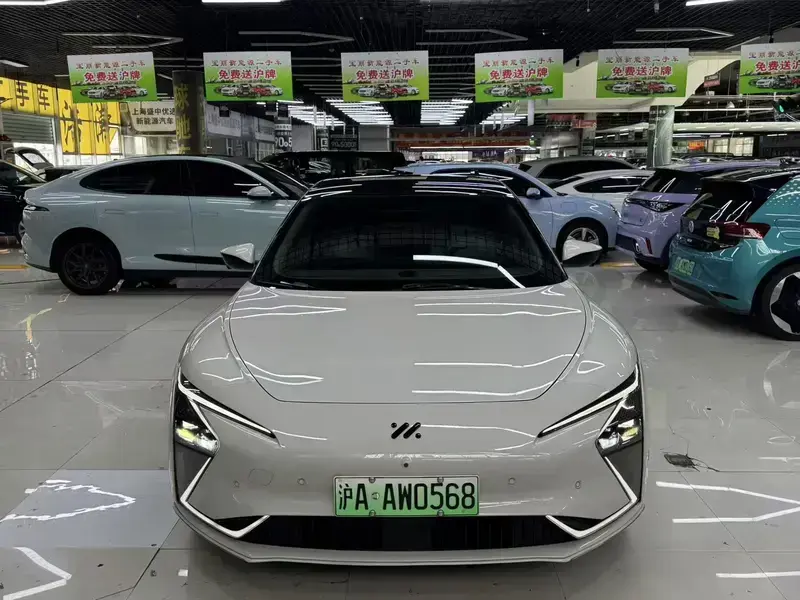 2022 IM Motors (Zhiji) L7 с пробегом 100 000 км