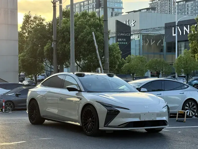 2022 IM Motors (Zhiji) L7 с пробегом 71 000 км