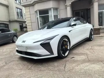 IM Motors (Zhiji) L7
